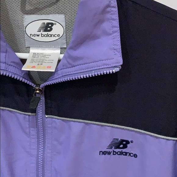 New Balance windbreaker - Picture 3 of 4